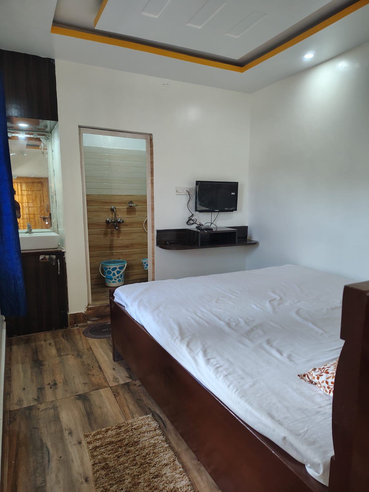 Double Bed AC Room